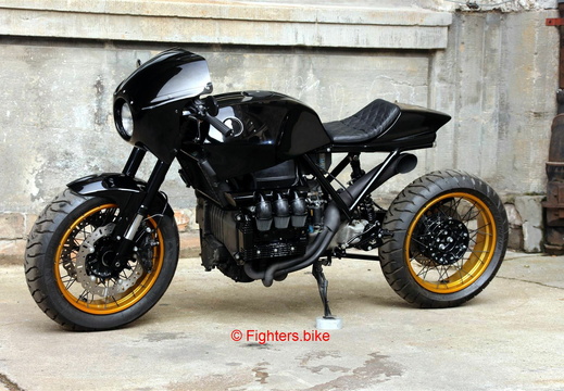 BMW K75 - display this album BMW K75